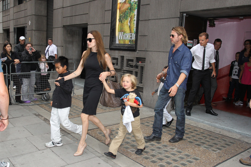 Shiloh Jolie Pitt, Maddox Jolie Pitt, Zahara Jolie Pitt, Pax Thien Jolie Pitt, Angelina Jolie, Brad Pitt